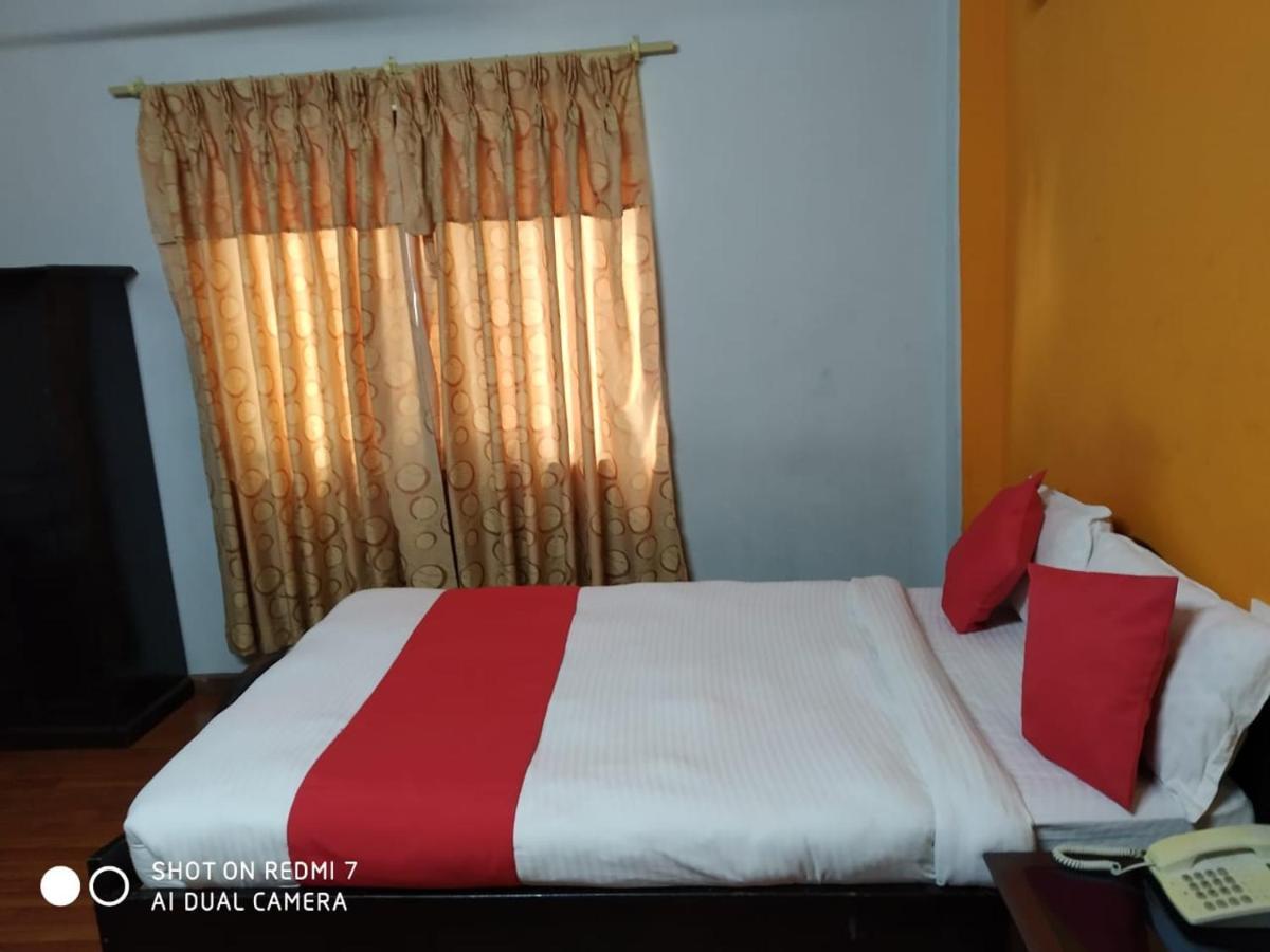 Dream Inn โพคารา ภายนอก รูปภาพ